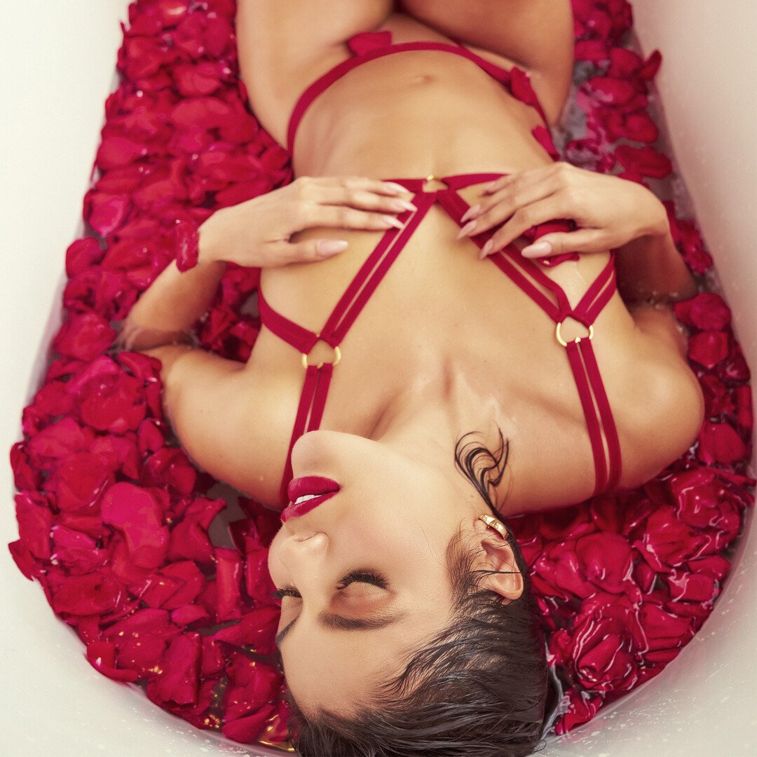 Heartstroke - Two Piece Set - S/M - Red 5