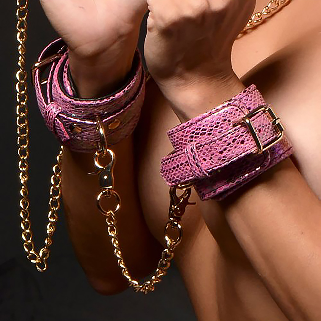 Bondage Set with Snake Print 6