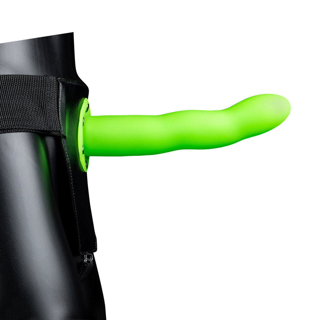 Glow in the Dark Curved Hollow Strap-On - 8 / 20 cm - Neon Green 4