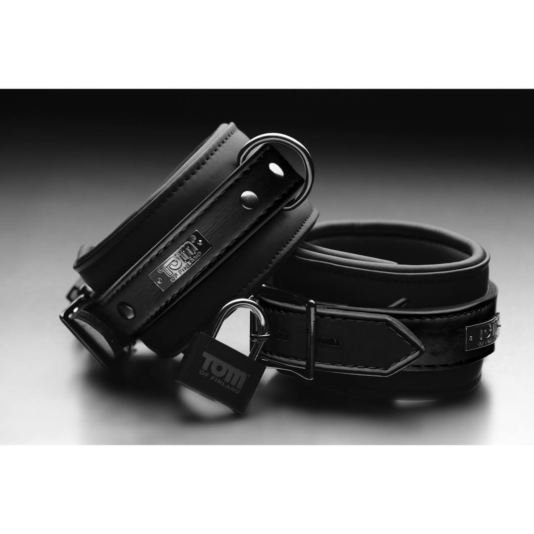 Neoprene Handcuffs with Lock 4